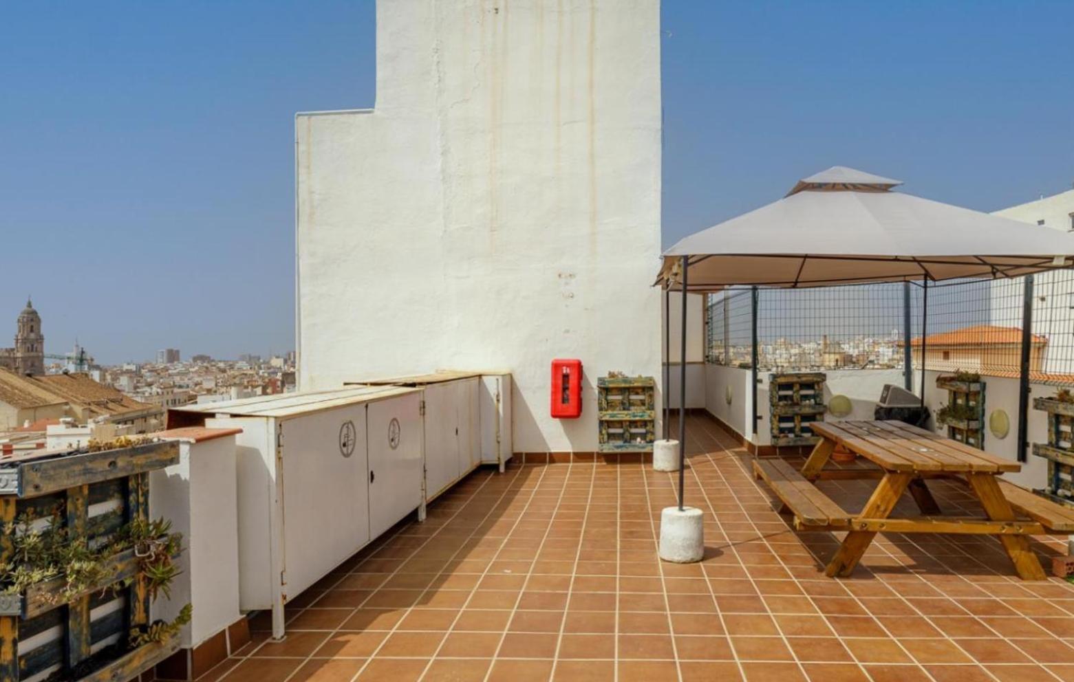 Apartamento Centrico La Merced 2 - Free Parking & Free Gym Apartment Malaga Exterior photo