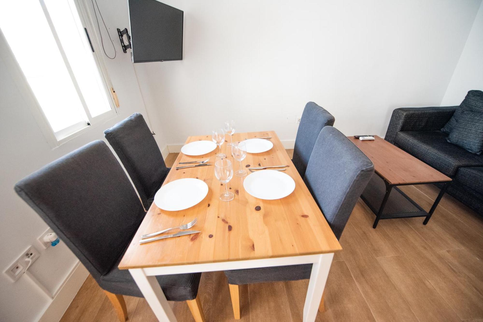 Apartamento Centrico La Merced 2 - Free Parking & Free Gym Apartment Malaga Exterior photo